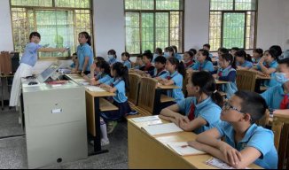 法制進校園，安全駐童心----塘渡口鎮(zhèn)第二完小開展法制進校園運動