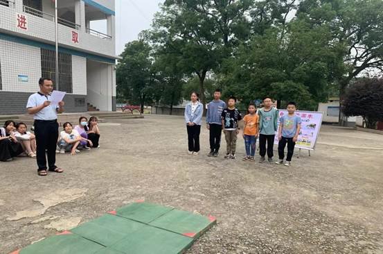 “保護(hù)生命，闊別溺水”高沙鎮(zhèn)月英完小防溺水演練運(yùn)動(dòng)