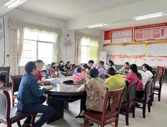 蓮山中間小學(xué)召開“大端午”防溺水安全專題會議