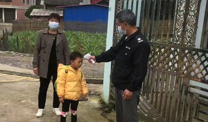 黨建引領(lǐng)筑安全——楊田蘋果幼兒園開展安全應(yīng)急演練