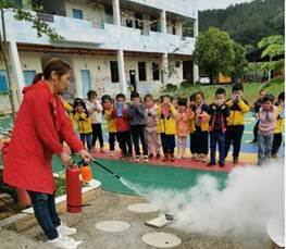 黨建引領(lǐng)筑安全——楊田蘋果幼兒園開展安全應(yīng)急演練