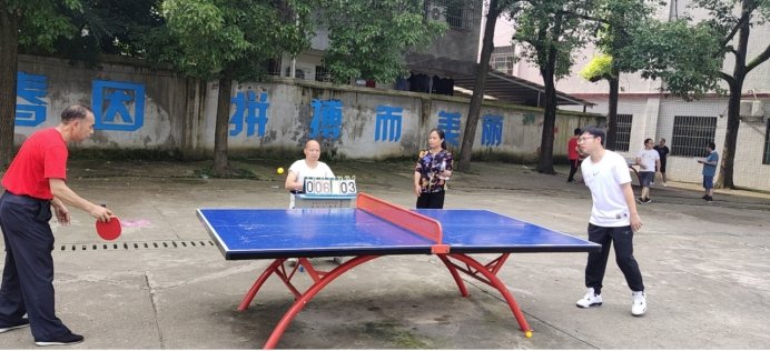 展國(guó)球魅力 揚(yáng)教師風(fēng)采——記2022年金稱市鎮(zhèn)中學(xué)教職工乒乓球比賽