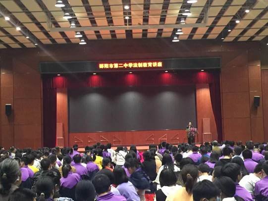 穿好學(xué)子“防護(hù)服”，戴好青春“心靈罩”邵陽市第二中學(xué)雙管齊下為青少年保駕護(hù)航