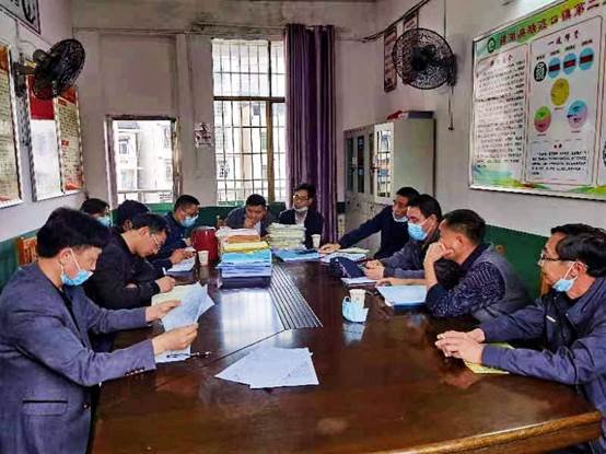 邵陽(yáng)縣塘渡口鎮(zhèn)中間黌舍對(duì)各中小黌舍開(kāi)展集中督查運(yùn)動(dòng)