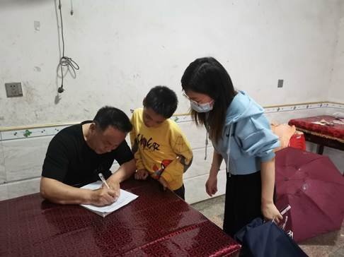 回龍寺鎮(zhèn)蓮山中間小學開展“防溺水千師訪萬戶”家訪運動