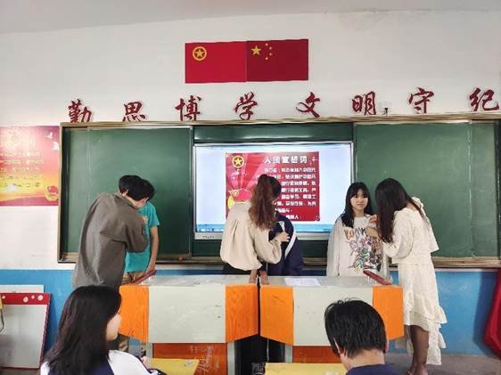 薪火相傳——記金稱市鎮(zhèn)中學(xué)2022年入團(tuán)儀式