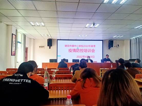 戰(zhàn)“疫”中，一直“學(xué)”