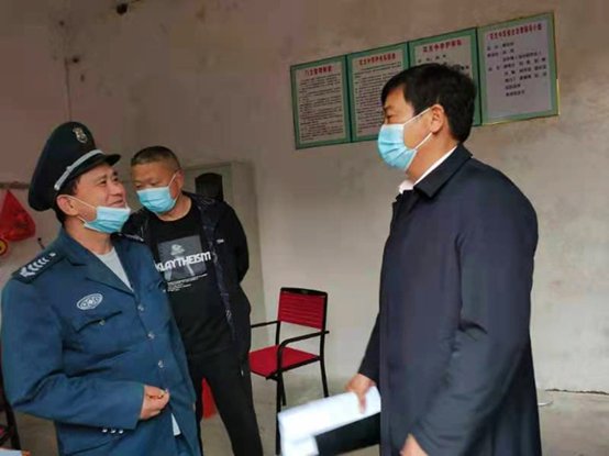 洞口縣花古中學(xué)開展疫情防控保安培訓(xùn)