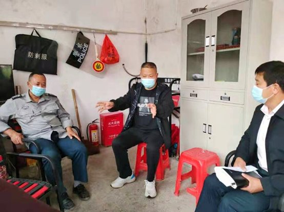 洞口縣花古中學(xué)開展疫情防控保安培訓(xùn)