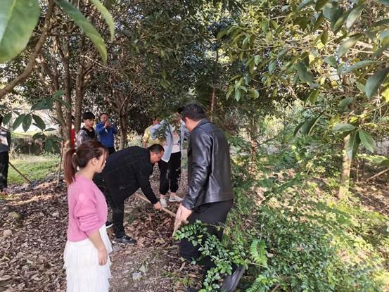 湖南新寧縣白沙中學(xué)2022植樹運動