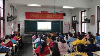 黃龍鎮(zhèn)中間小學(xué)開展教師“數(shù)學(xué)教學(xué)大比武”運動