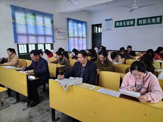 立高尚師德，樹時代新風