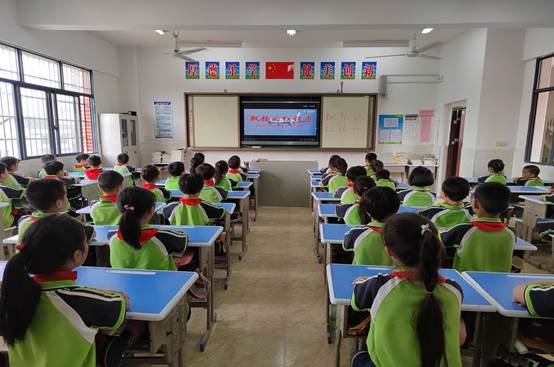 紅色耀六小  童心頌黨恩