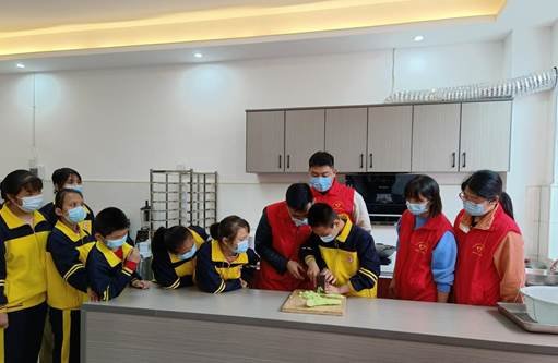 邵陽縣特別教育黌舍開展“與心靈相約，與健康偕行”生理健康教育主題運(yùn)動(dòng)