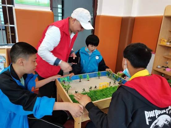 邵陽縣特別教育黌舍開展“與心靈相約，與健康偕行”生理健康教育主題運(yùn)動(dòng)