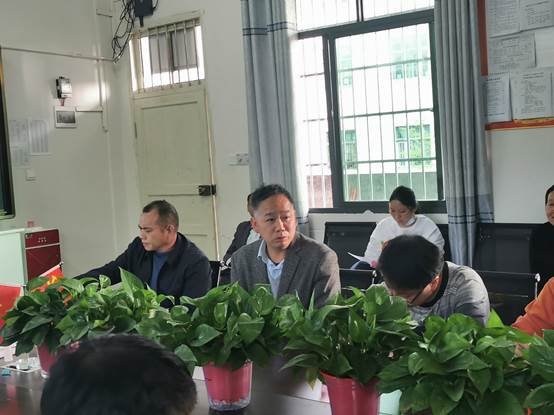 洞口縣管竹中學(xué)召開2022年上期卒業(yè)學(xué)考研討會(huì)