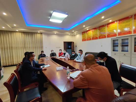 洞口四中勝利召開(kāi)第十一屆三次教工代表大會(huì)