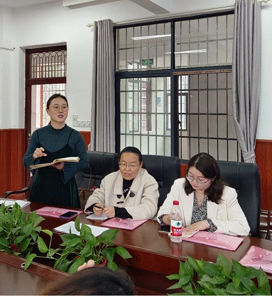 青年教師展風(fēng)采，教學(xué)比武促成長