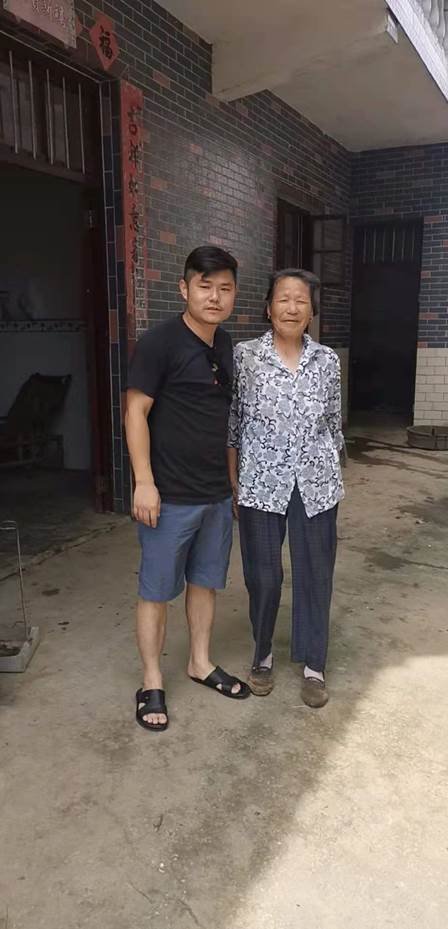 洞口縣管竹中學圓滿完成暑期安全工作家訪