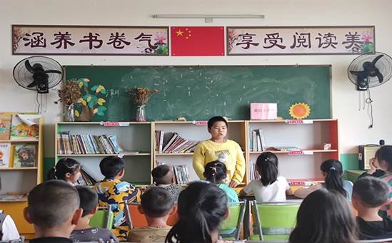 五月乘風(fēng)山林中，校級互促意正濃