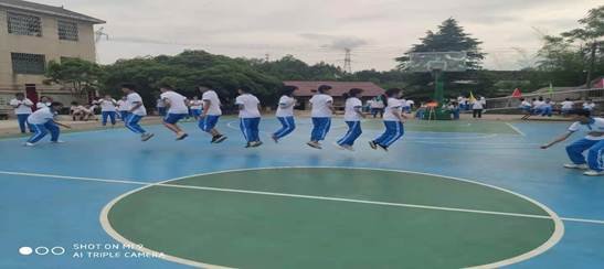 “繩”采飛揚(yáng)，舞動青春——梽木山中學(xué)跳繩比賽