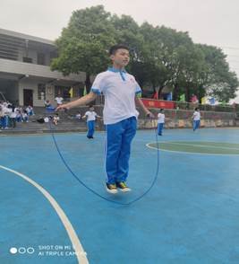 “繩”采飛揚(yáng)，舞動青春——梽木山中學(xué)跳繩比賽