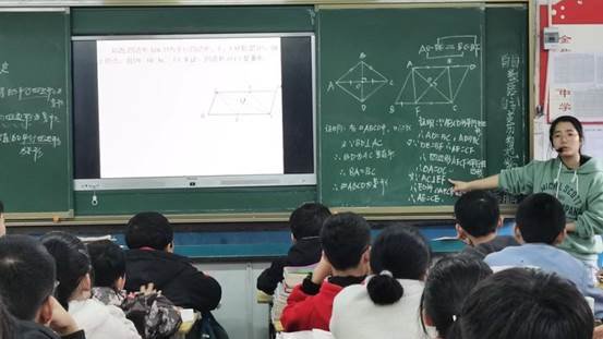 青年教師展風(fēng)采，教學(xué)比武促提拔