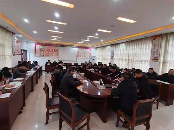 洞口四中召開(kāi)十一屆教代會(huì)第一次全領(lǐng)會(huì)議