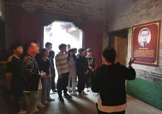 “想念先烈，做有為青年”——白沙中學(xué)清明祭掃運(yùn)動