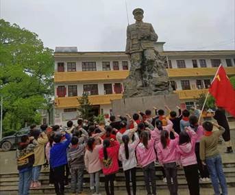 “清明祭英烈，共鑄中華魂”——白沙中間小學