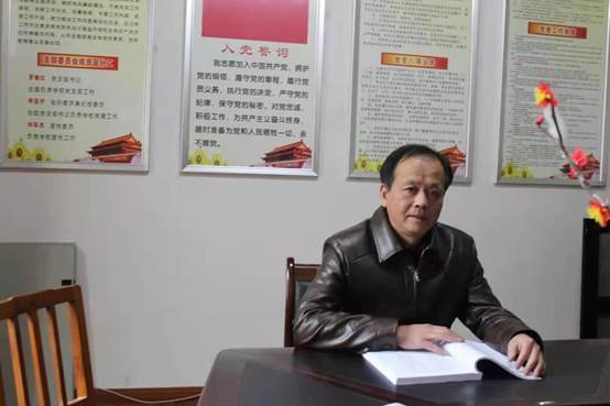 小小科學(xué)家“低碳生活  變廢為寶 ”獻(xiàn)愛心運(yùn)動(dòng)