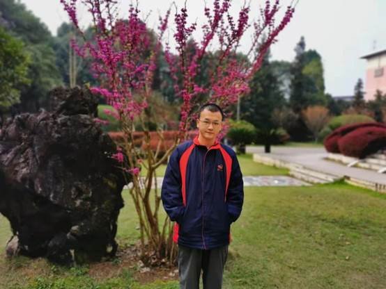 二中故事|少年志凌云，上可摘星辰——高三686班青春故事特輯