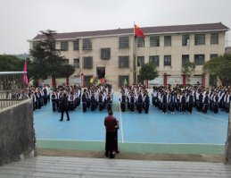 邵陽(yáng)縣梽木山中學(xué)舉辦“乒乓球比賽”