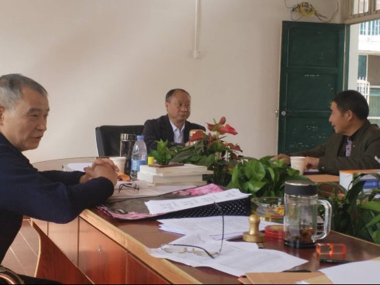 重陽(yáng)謝黨樂(lè)獻(xiàn)余熱