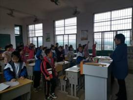 鋒從磨礪出，教學(xué)大比武—下花橋鎮(zhèn)中間完小教學(xué)比武