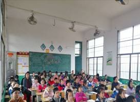 鋒從磨礪出，教學(xué)大比武—下花橋鎮(zhèn)中間完小教學(xué)比武