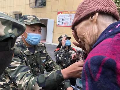 隆回遠(yuǎn)博特色教育黌舍傳遞愛(ài)心 傳承文明