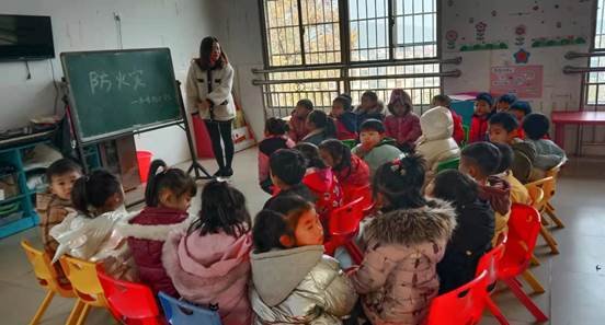 新寧縣清江橋鄉(xiāng)中間幼兒園開(kāi)展