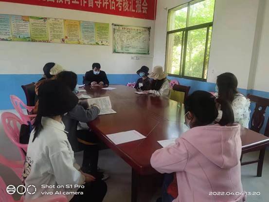 “闊別水域，保護(hù)生命”----新寧縣清江橋鄉(xiāng)中間幼兒園防溺水安全教育專(zhuān)題運(yùn)動(dòng)