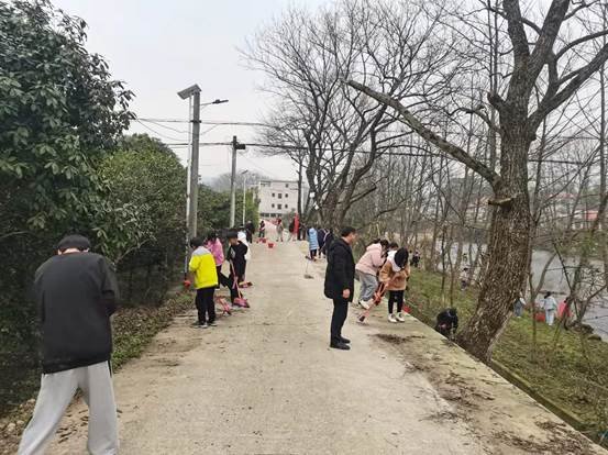 湖南新寧白沙中學(xué)2022年學(xué)雷鋒——“勞動美”實踐行運動