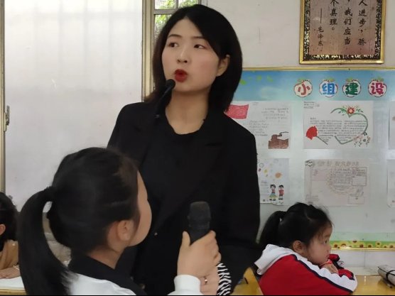 寶劍鋒從磨礪出 梅花香自苦寒來║邵東市城區(qū)第一完全小學舉行實習教師匯報課運動