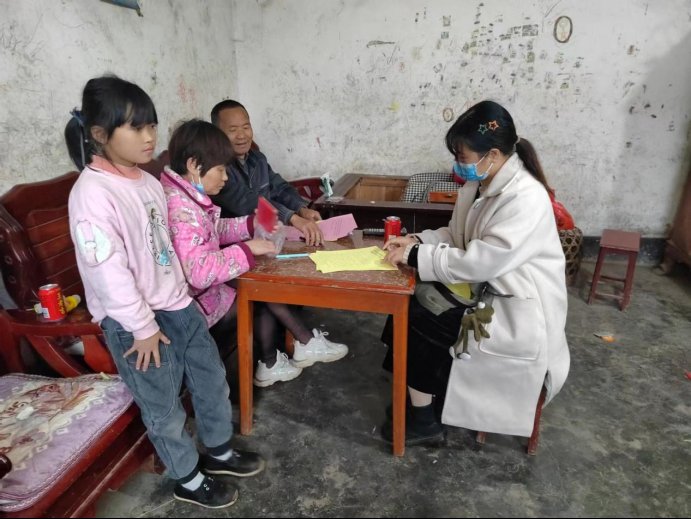 家訪促溝通，合力助成長(zhǎng)！河伯完全小學(xué)開(kāi)展“千師訪萬(wàn)戶(hù)”運(yùn)動(dòng)