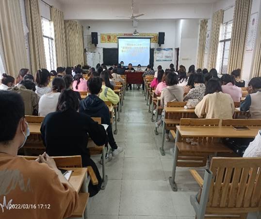 緊抓安全不放松，防微杜漸促平安——黃龍鎮(zhèn)中間小學(xué)開(kāi)展多情勢(shì)防溺水安全教育運(yùn)動(dòng)
