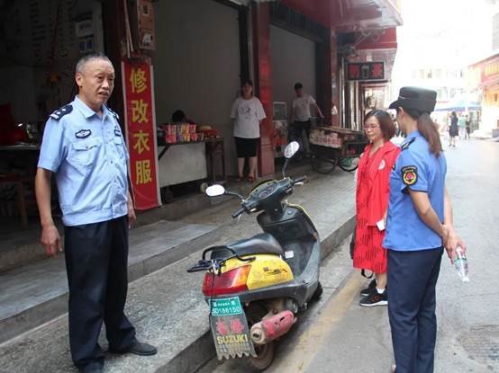 專項(xiàng)整治 安全護(hù)航║邵東市城區(qū)一完小交通專項(xiàng)整治動(dòng)真格