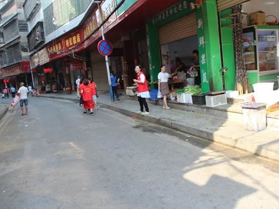 專項(xiàng)整治 安全護(hù)航║邵東市城區(qū)一完小交通專項(xiàng)整治動(dòng)真格