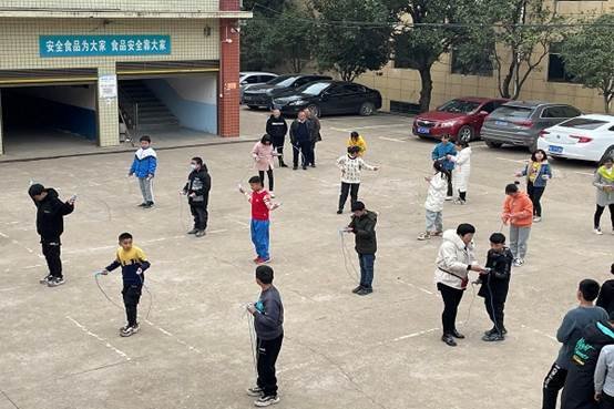 塘渡口鎮(zhèn)玉田初級中學舉行2021年秋季期末體育考試