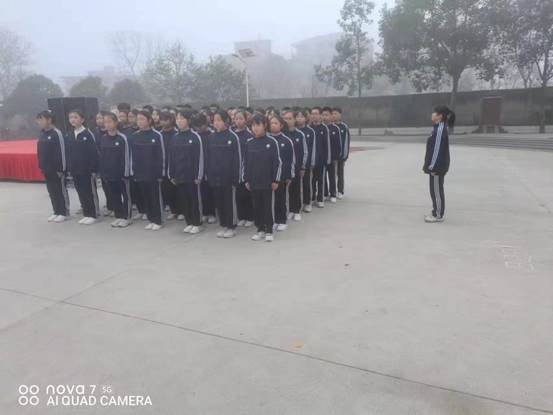 落實(shí)“雙減”強(qiáng)體質(zhì)，陽光體操展風(fēng)采