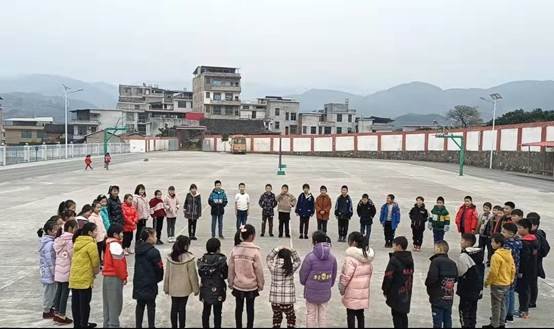 體育課堂學(xué)數(shù)學(xué) 健體增知兩相宜