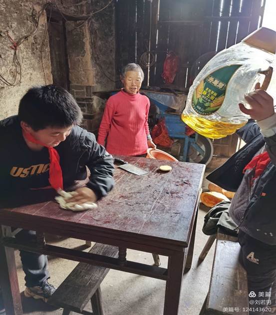 2022年河伯鄉(xiāng)源頭小學(xué)“學(xué)習(xí)雷鋒”運(yùn)動(dòng)總 結(jié)