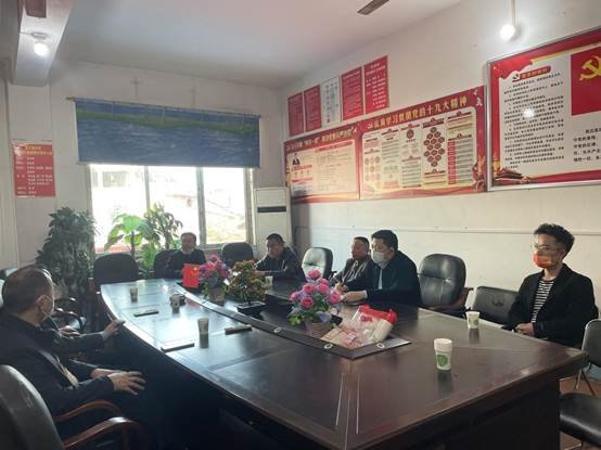 洞口縣人大常委會副主任張建云調(diào)研高沙鎮(zhèn)中學(xué)